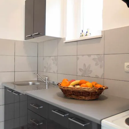 Apartmani Ivana Trogir Exterior photo